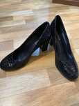 Новые туфли, натуральный лак с замшей, (new female mid heel shoes).