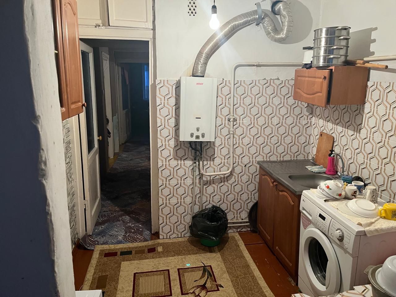 Продам 4х комн квартиру на Коктем 4 этаж