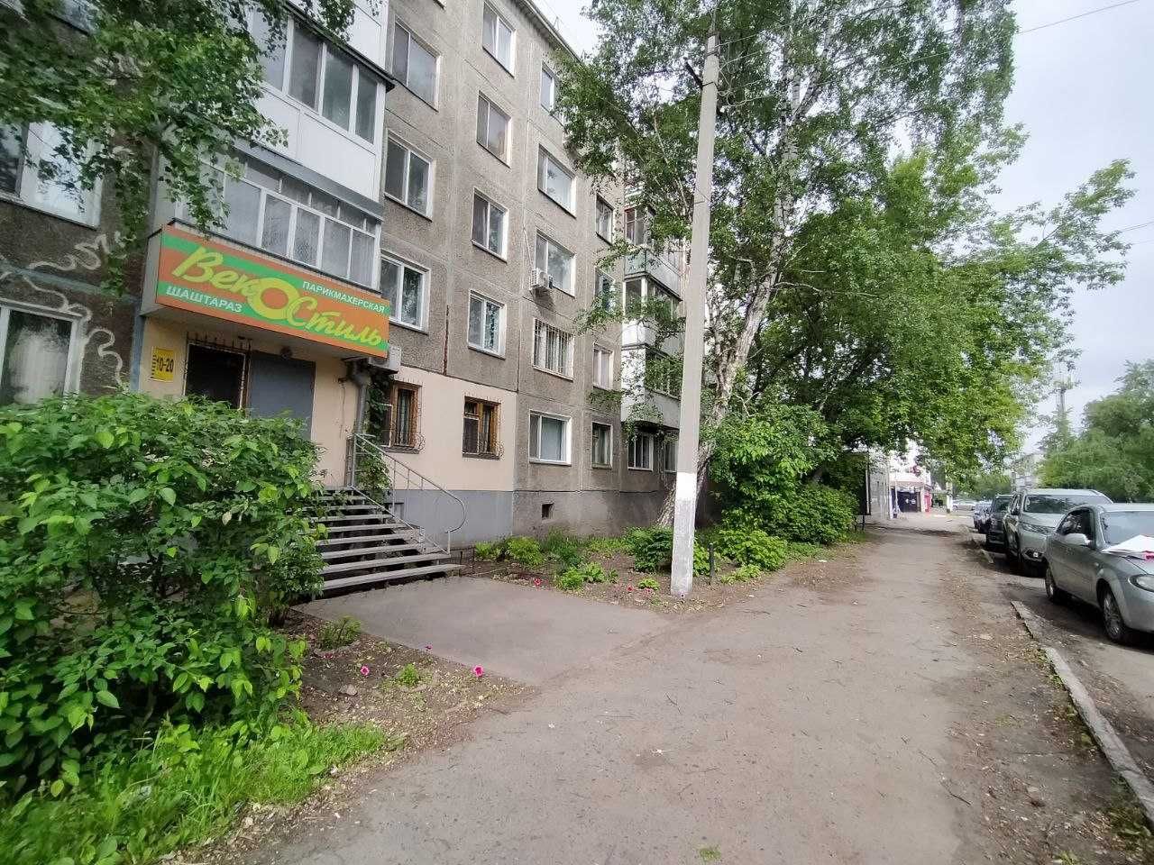 Продажа помещения 43 кв.м. в центре города, отдельный вход, парковка.