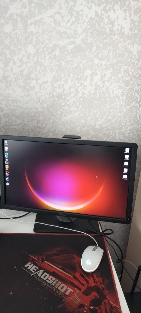 Монитор продам недорого. generic monitor DELL U2212HM FULLHD