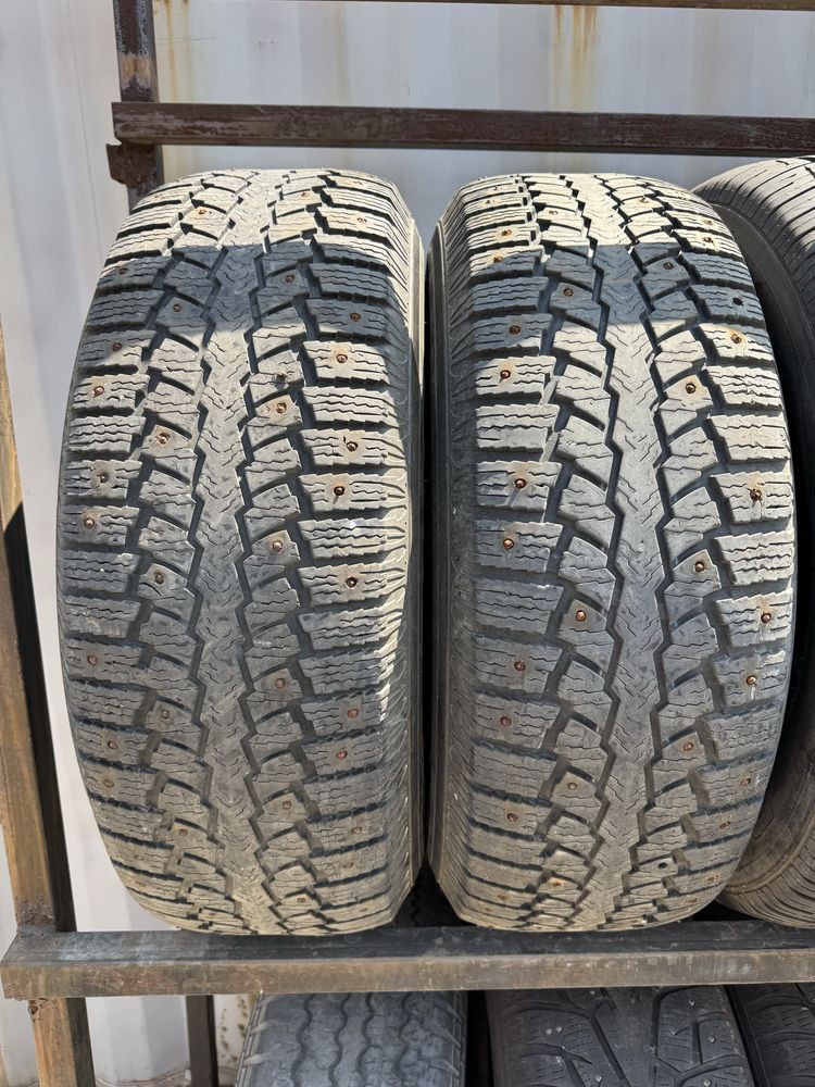 Продам зимние шины MAXXIS 265/70/16