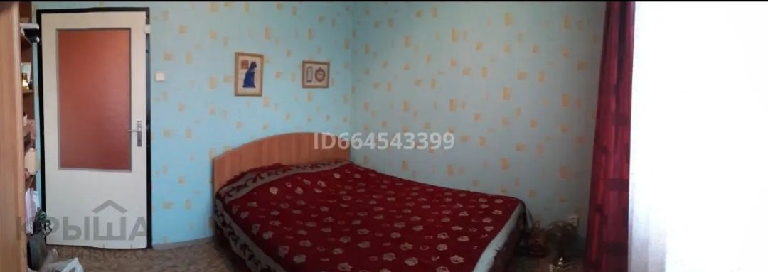 Продам двухкомнатную квартиру 5 микрорайон 30 дом.