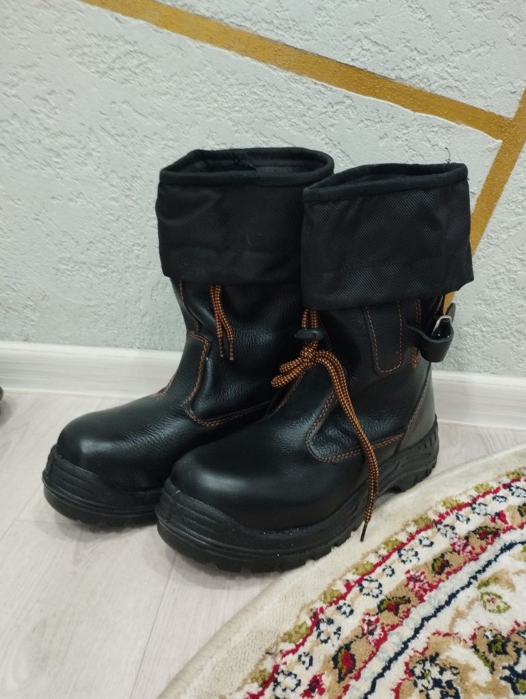 Продам керзовые сапоги