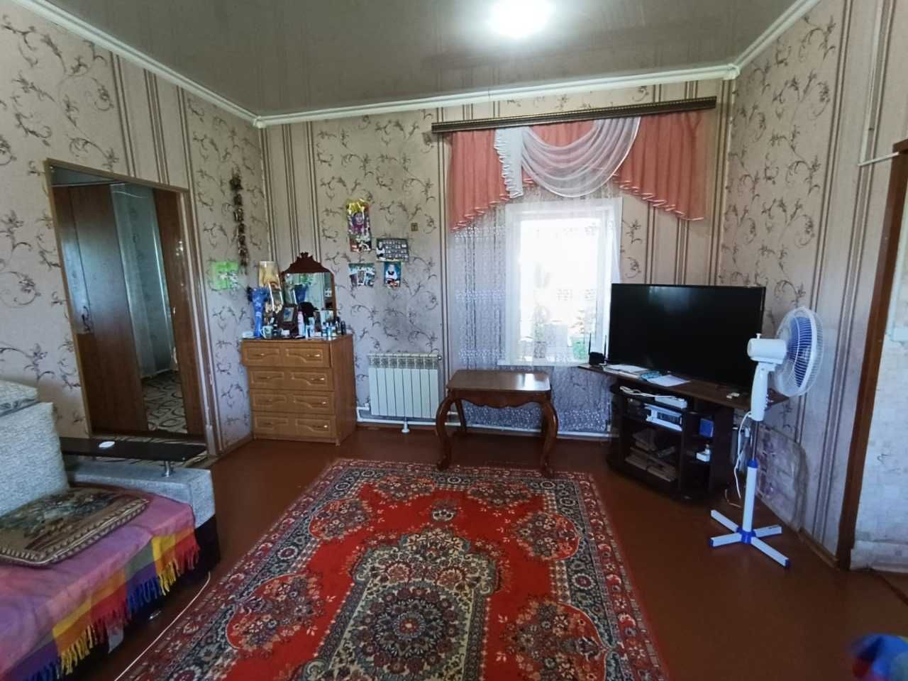 В продаже Частный Дом расположенный в рабочем поселке.