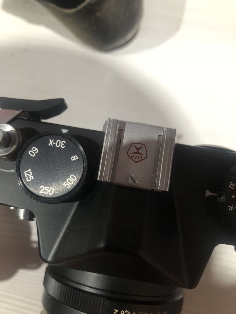 Продам фотоаппарат Zenit TTL
