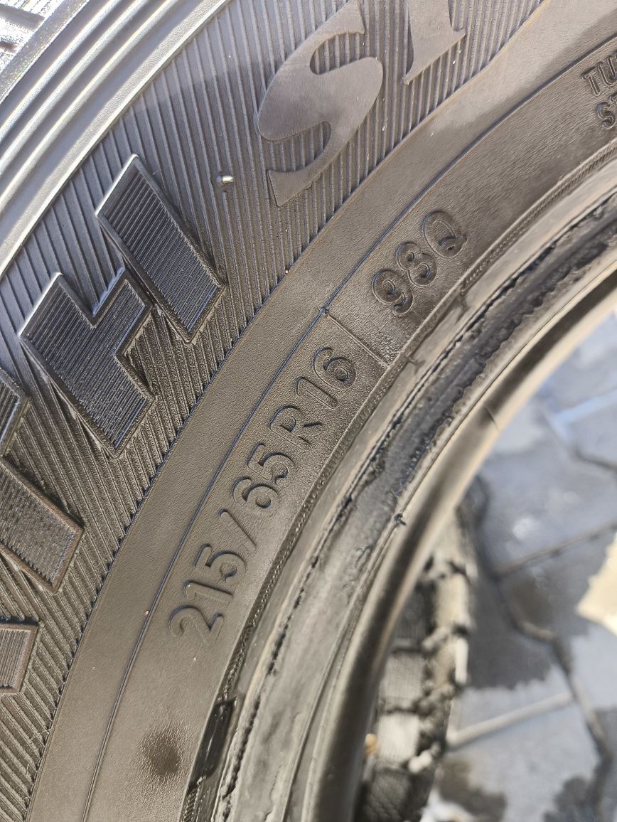Шины  R16 215/65/16 липучка