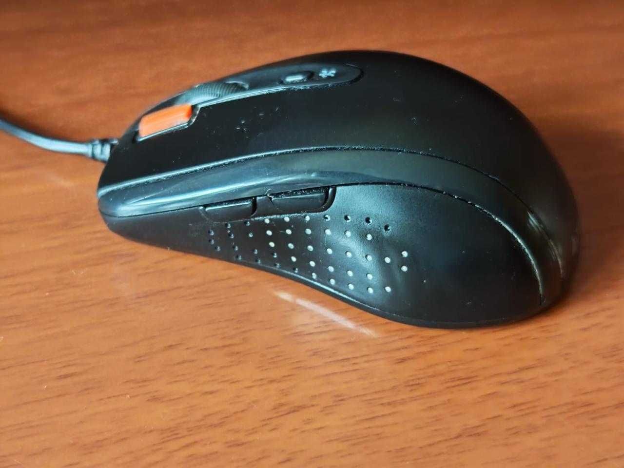 Продам компьютер, стол, кресло