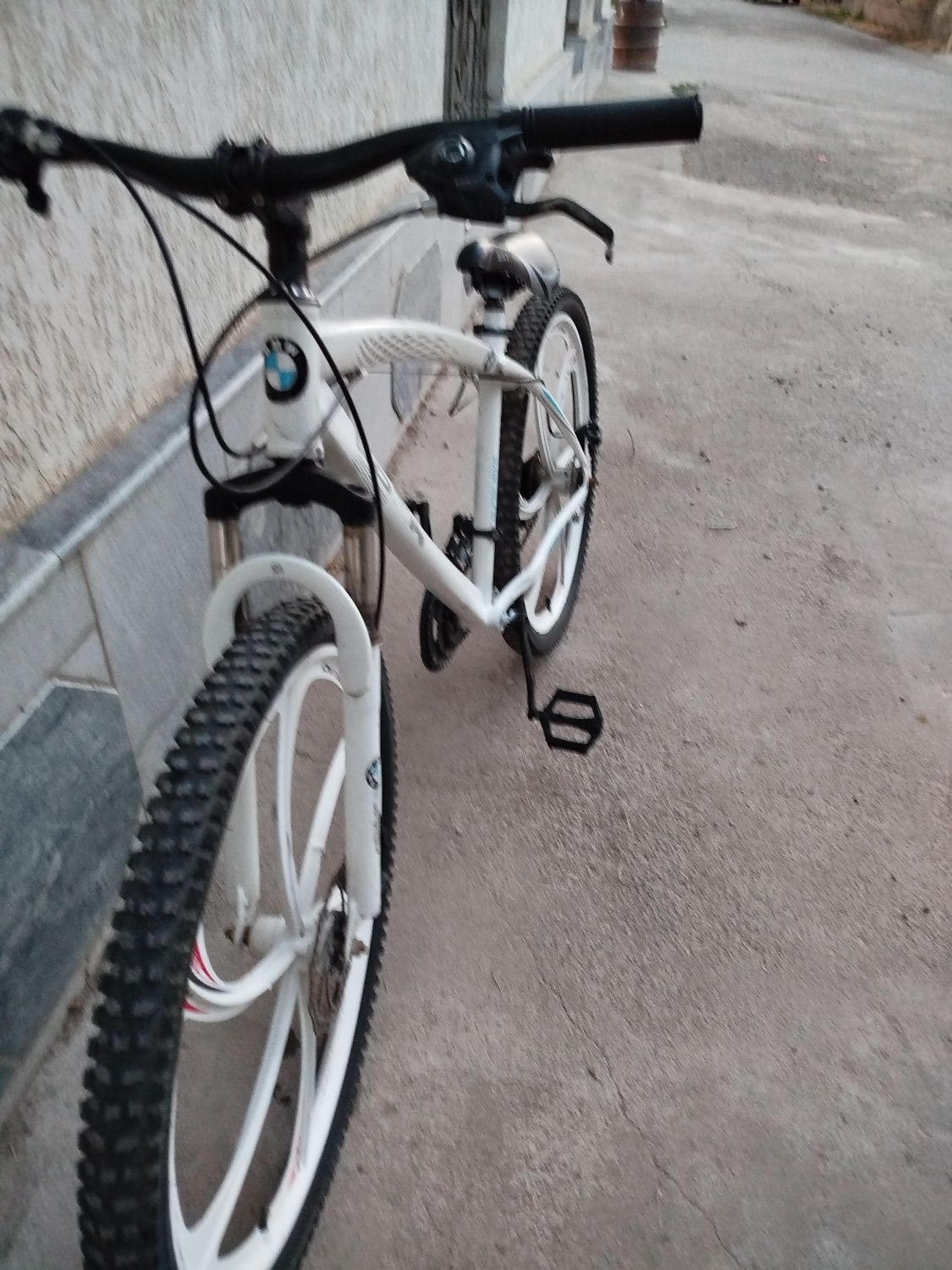 Продаю велик срочно