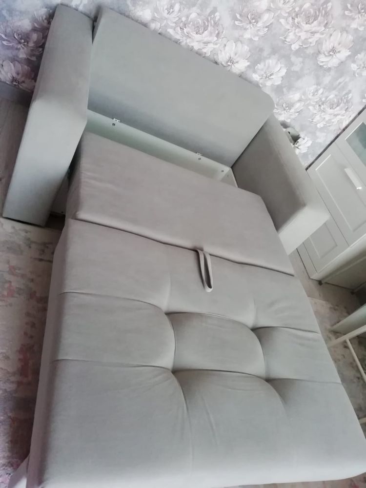 Продам диван в отличном состоянии