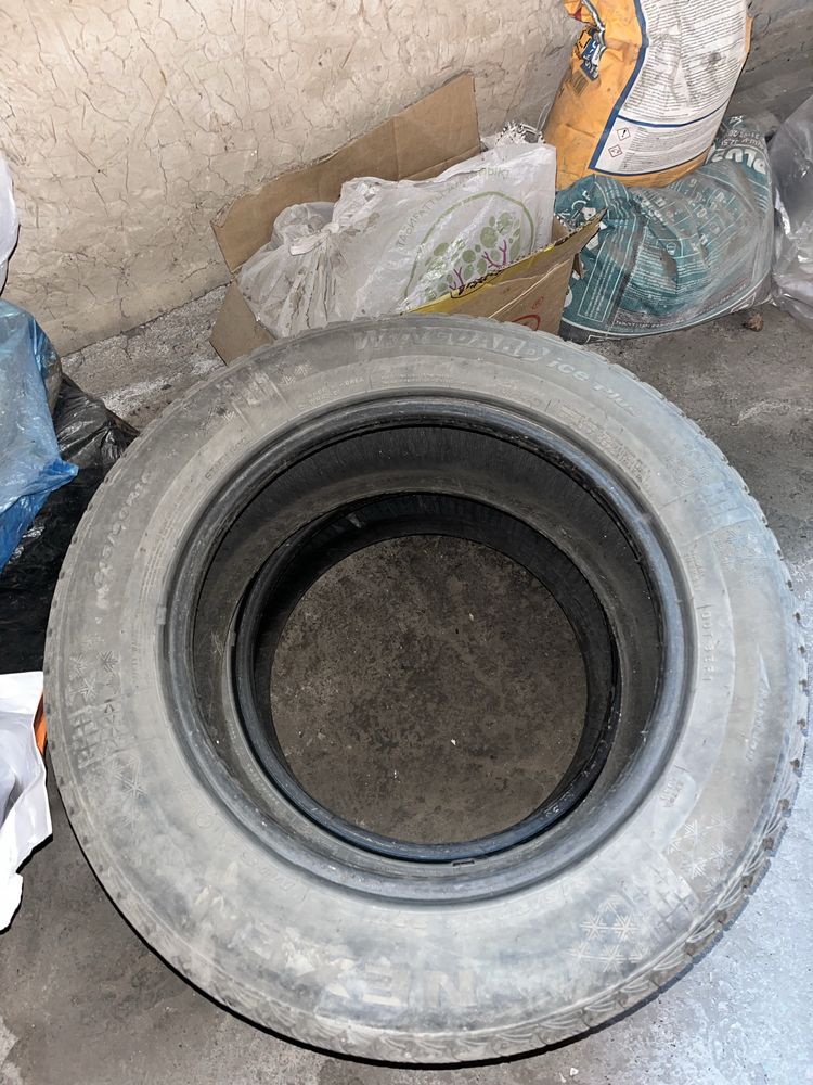 Зимные Шины 215/60R16