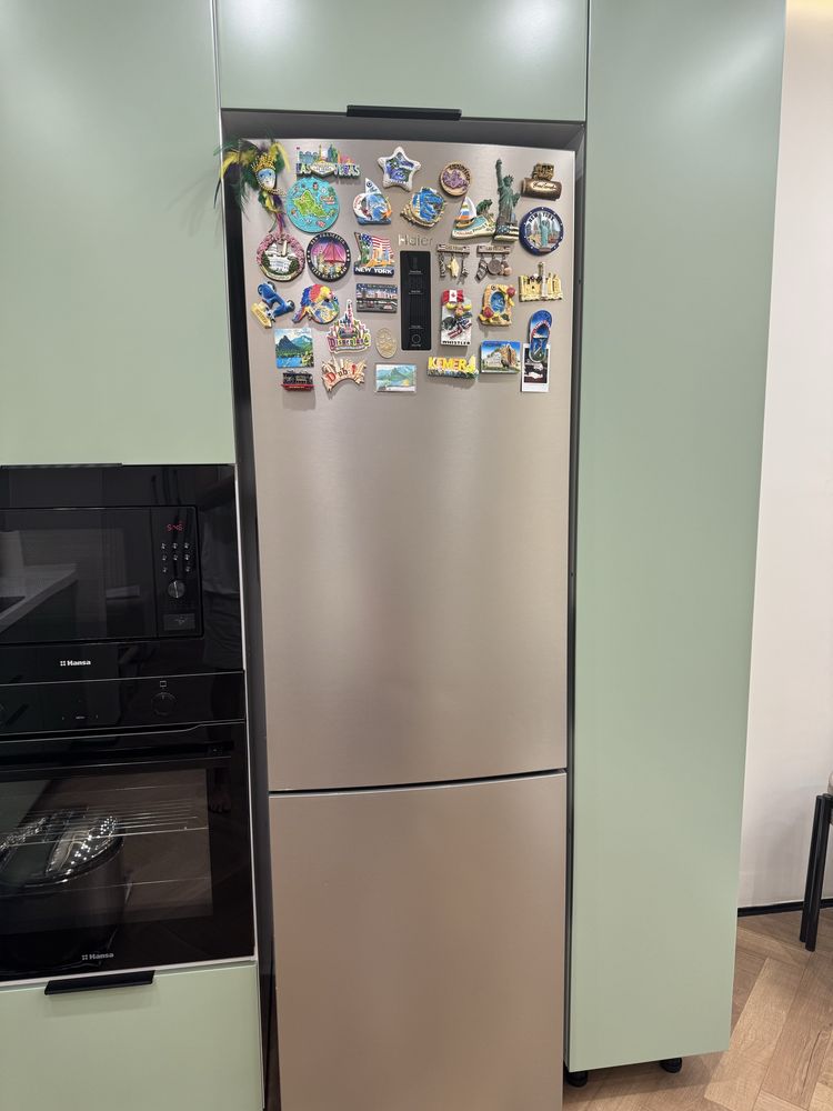 Продам холодильник Haier