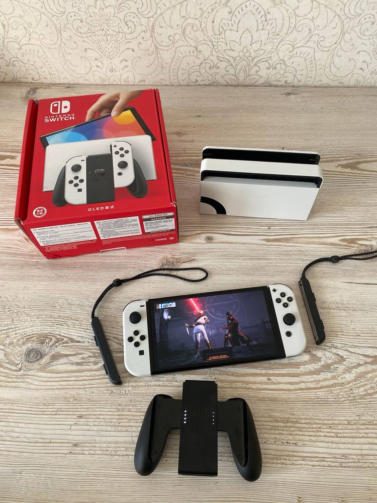 Nintendo Switch Oled белый + подарок картридж Mortal Kombat