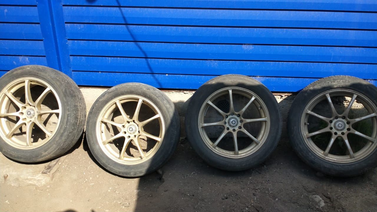 Продам диски с резиной