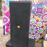 Колонки JBL SRX 725