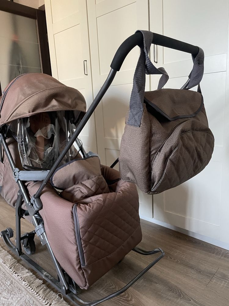 продам сани от 0-4 лет