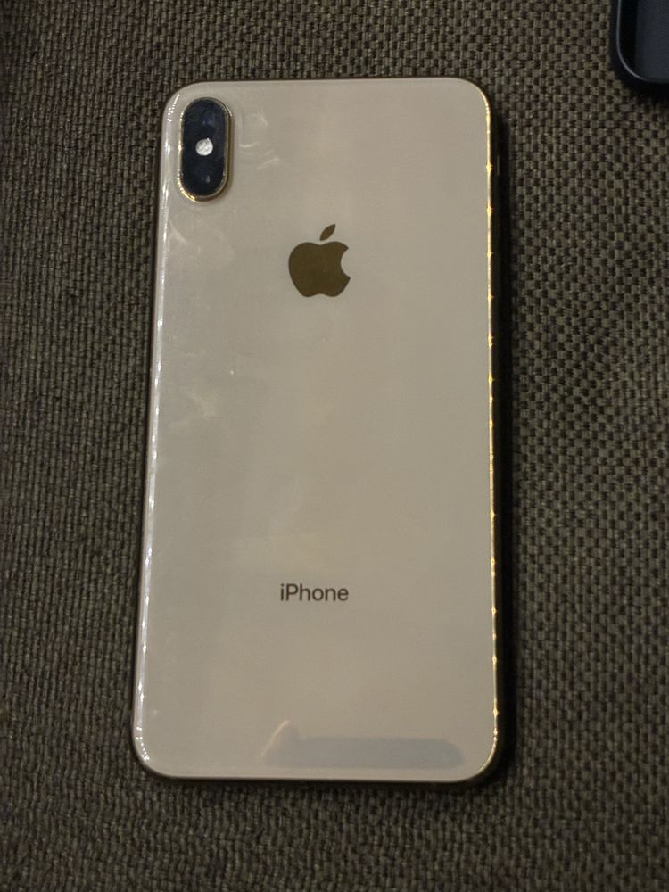 iPhone XS Max 64 ГБ Gold — в хорошем состоянии