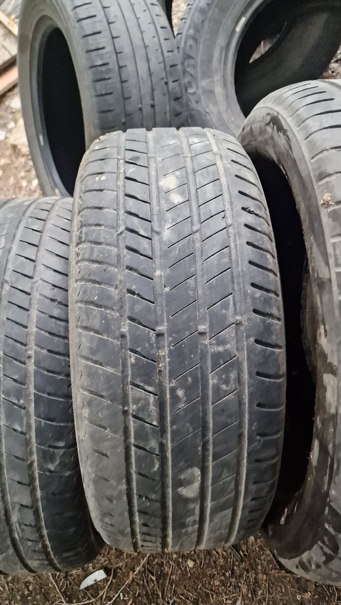 Продам комплект шин 245/50 r19 в отличном состоянии БРИДЖСТОУН