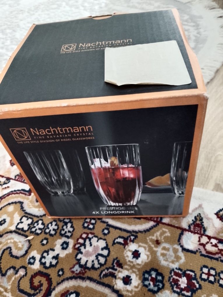 Стаканы стеклянные,продаю,в количестве 20 шт,отдам за 5000
