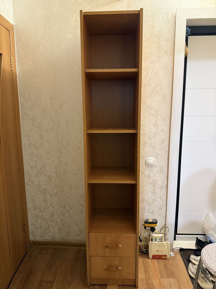 Продам шкаф в прихожую