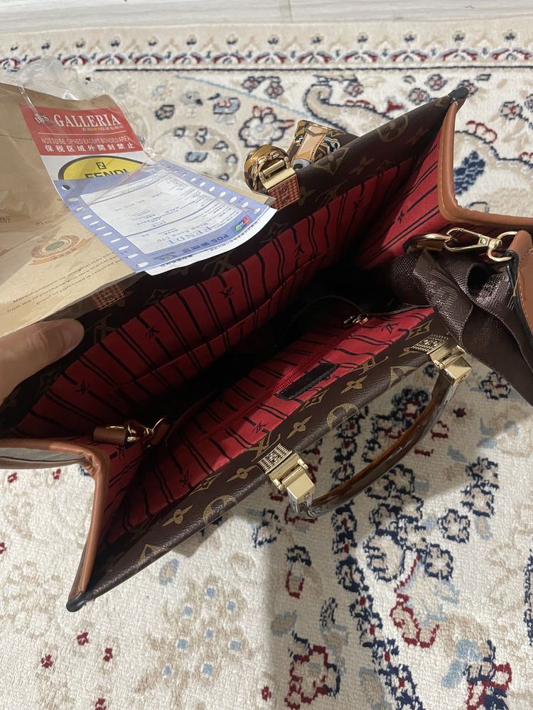 Продаю сумку, новая коричневого цвета