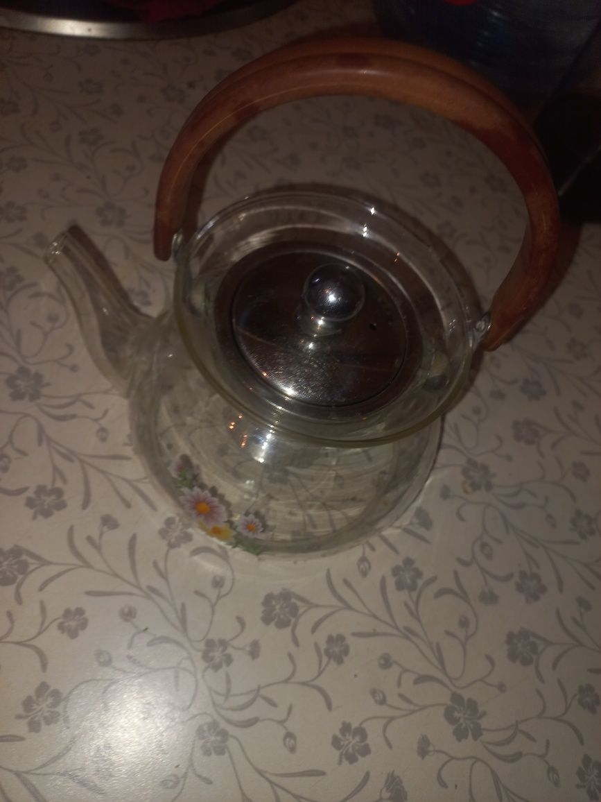 Ножи набор и чайник заварной стекло