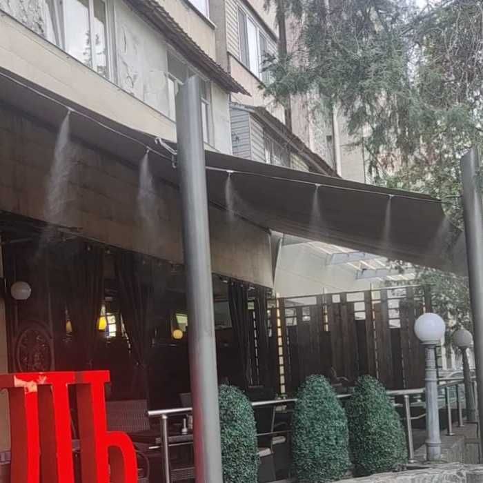 Система тумана для охлаждения на летних площадках в кафе и ресторанах
