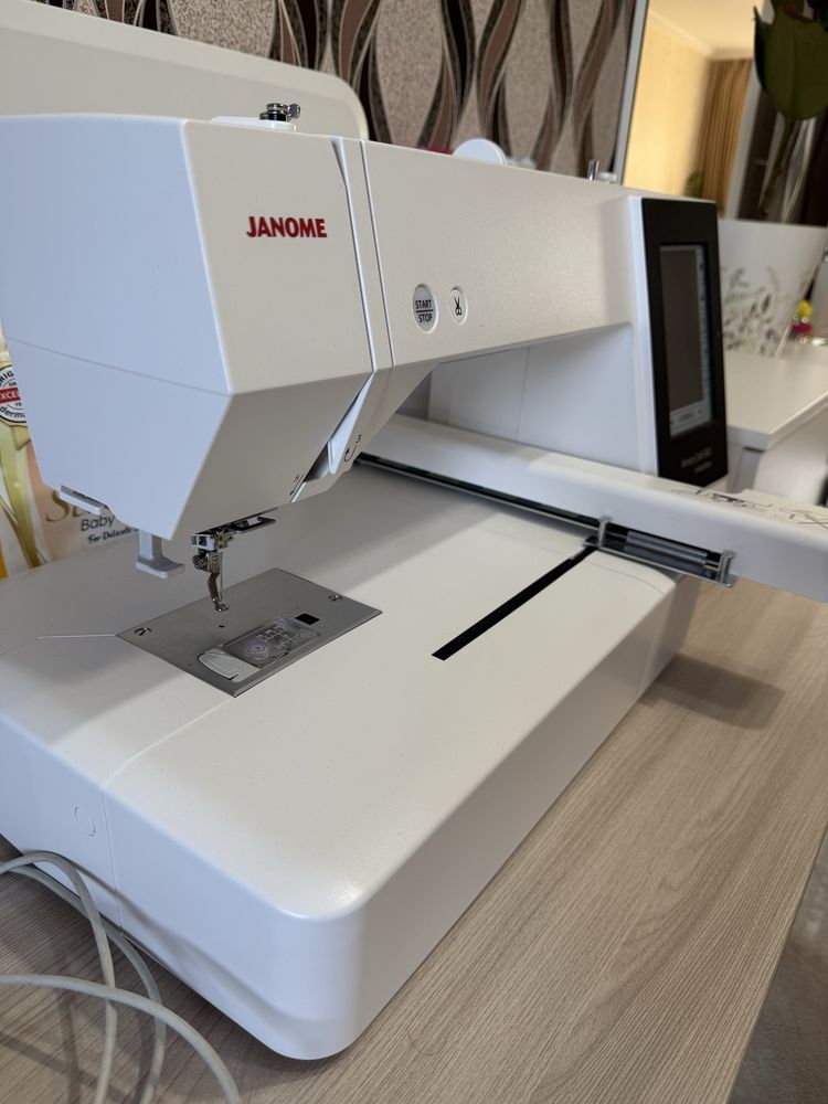 Продаю вышивальную машину Janome 500e