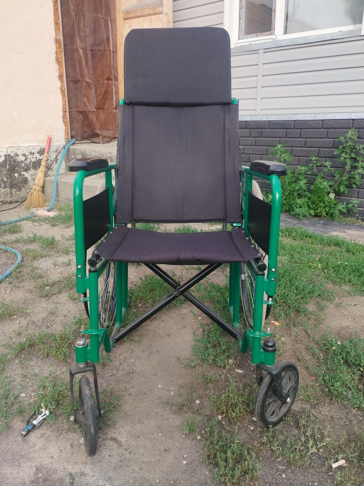 Коляска инвалидная