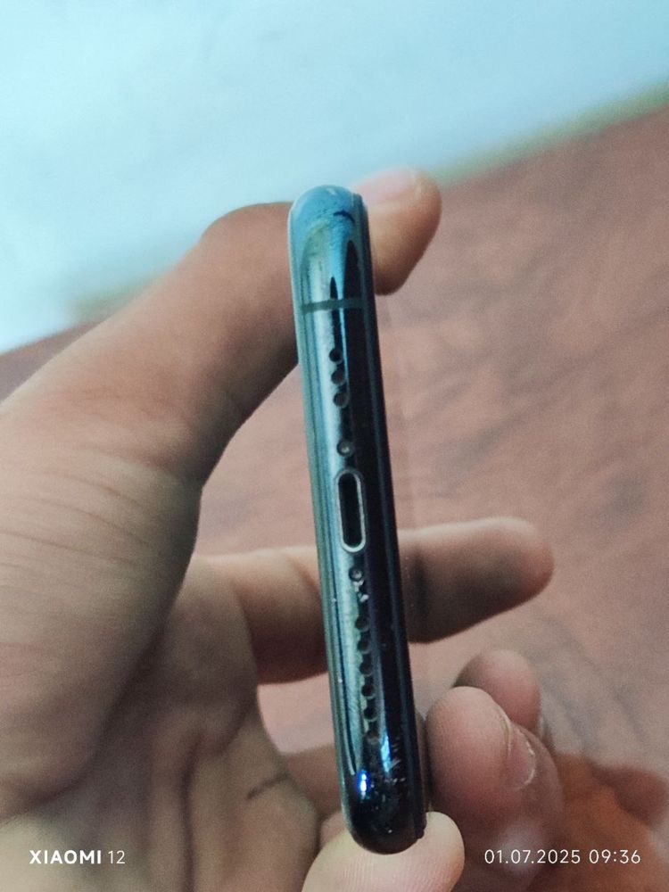 IPhone 11 Pro…..