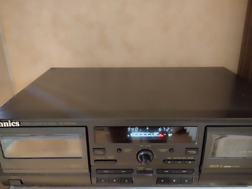 Касетная дека Техникс RS - TR 373