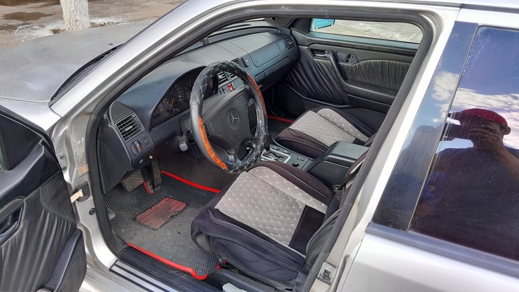 Mersedes-Benz C280