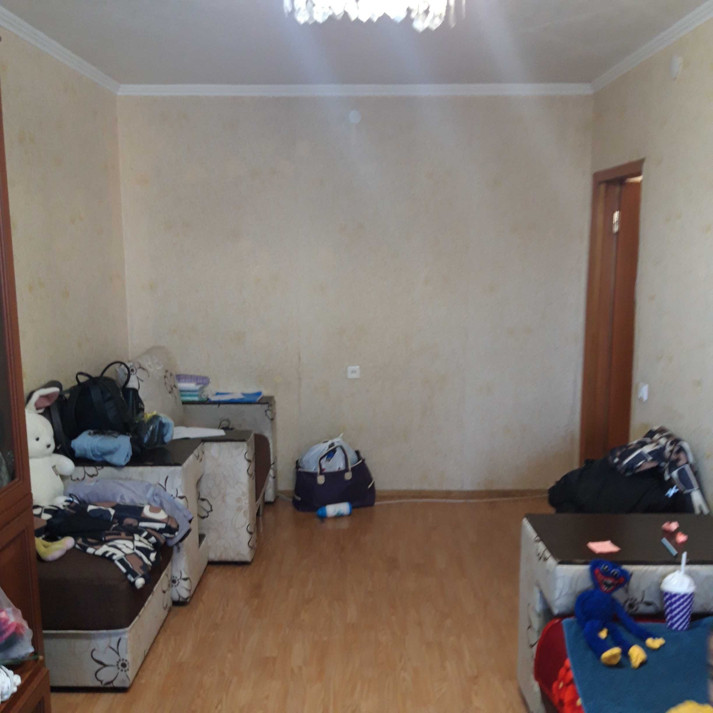 Продам 1-комнатную квартиру район Океан, 15 мкрн д,20