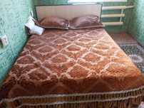 Продам тахту с матрасом