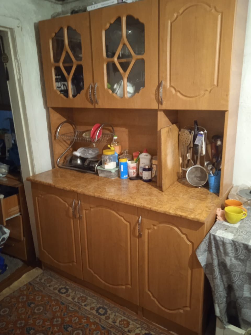 Продам кухонный сервант
