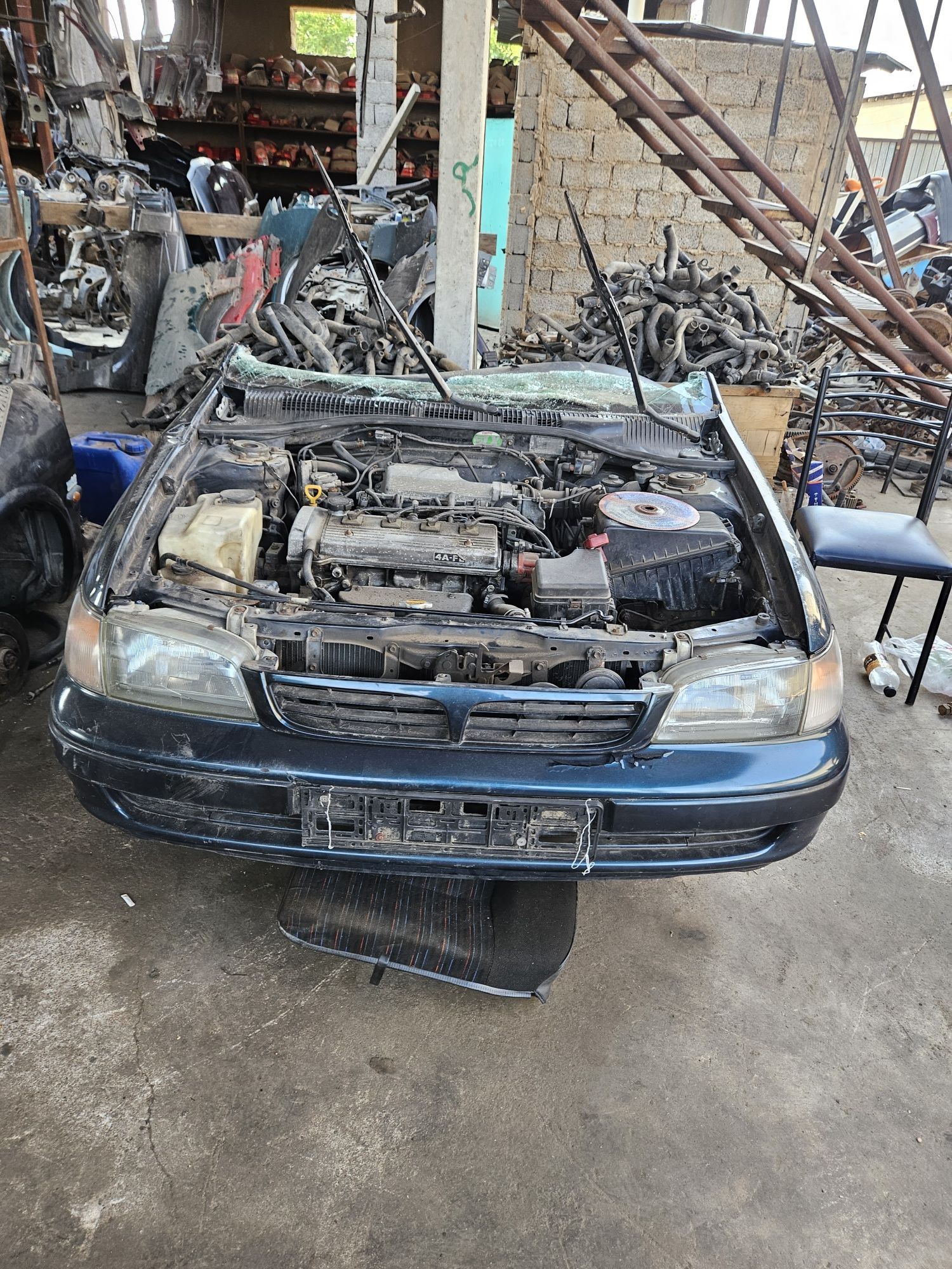 АВТО РАЗБОР . Тойота карине Е авто запчасть.