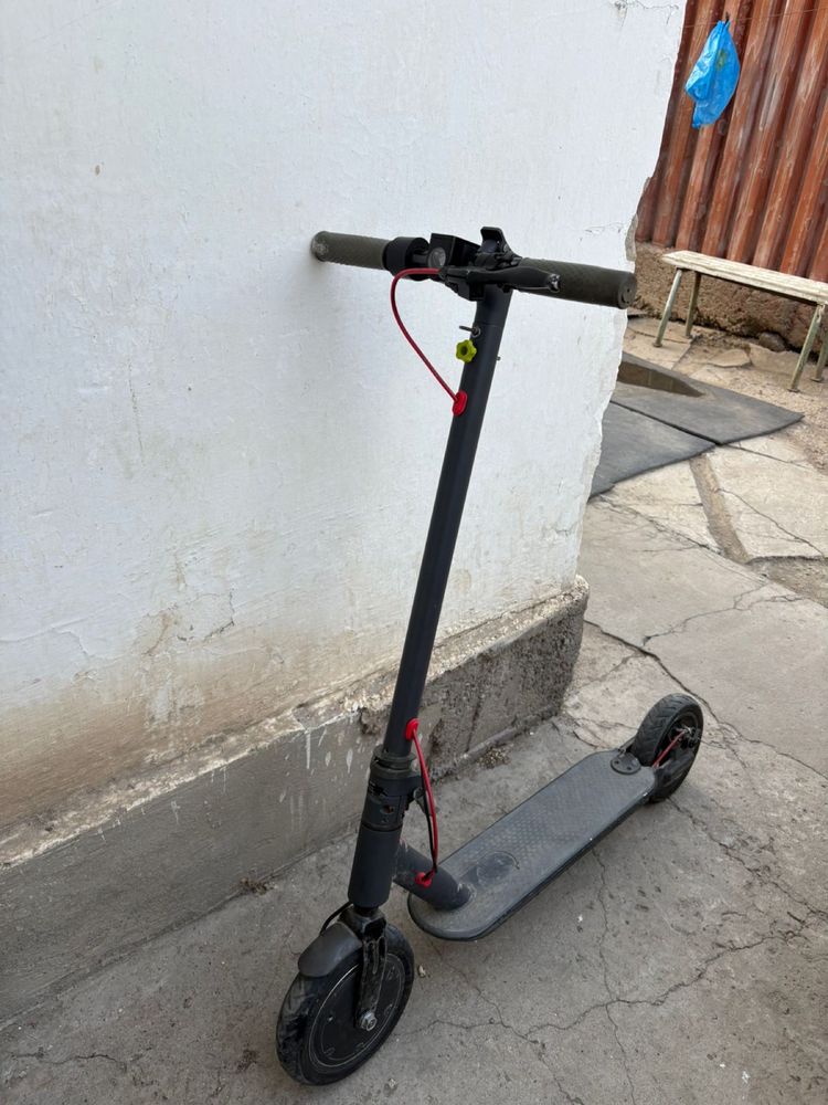 Электро самокат Xiaomi Mi Electric Scooter 3 Black