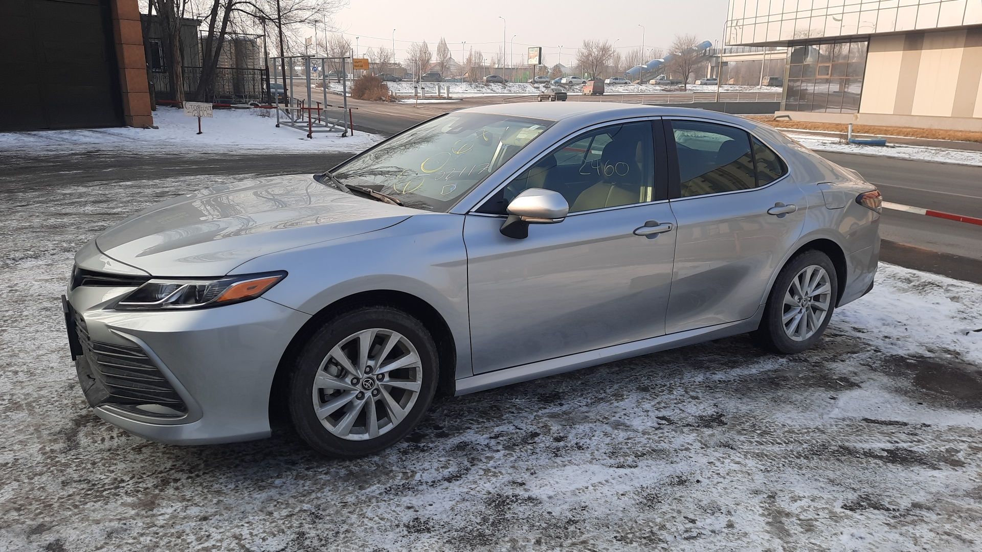 Toyota camry 75 2021 года