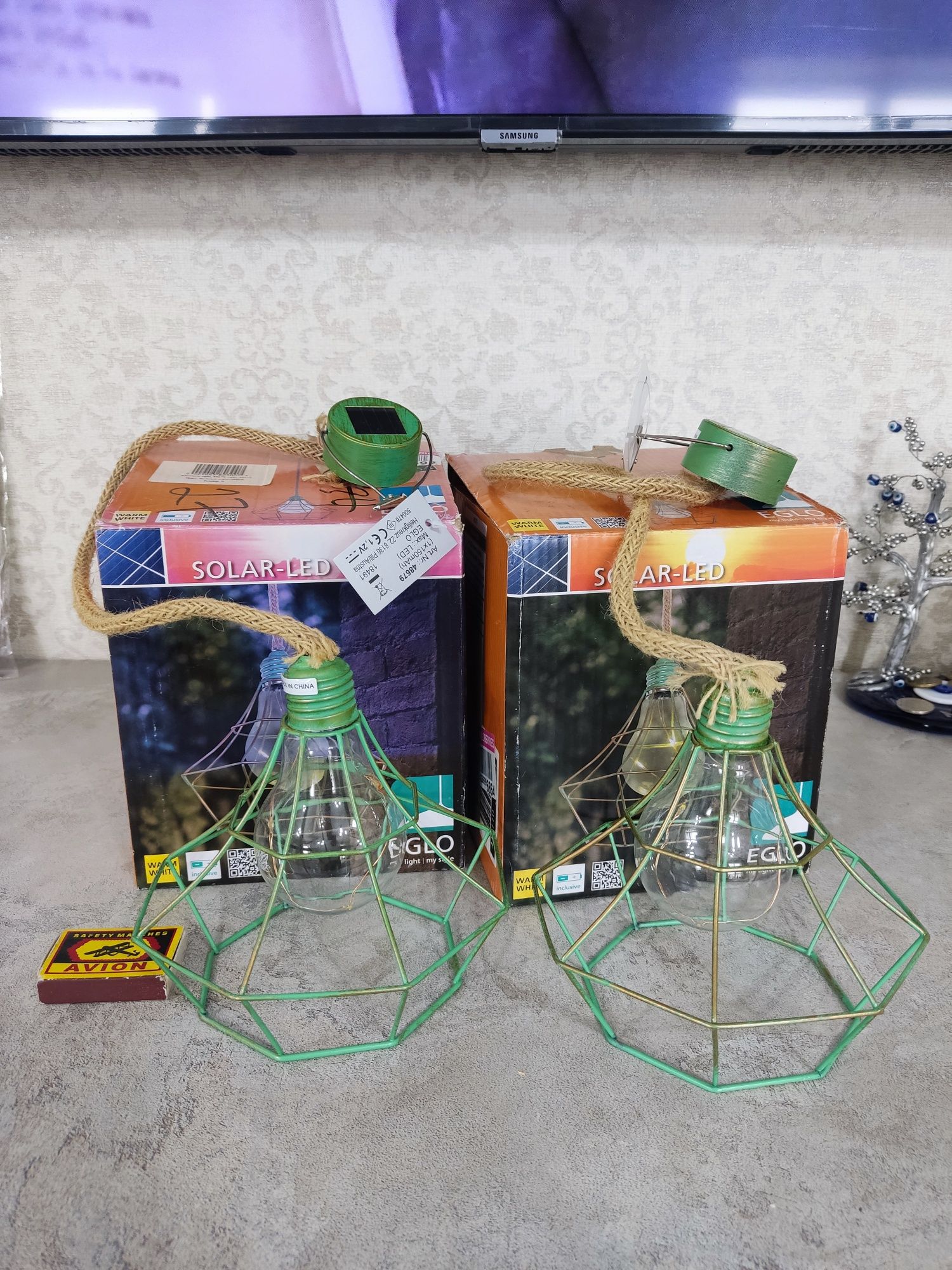 Светильник на террасу EGLO LED 2 шт по 2000т. Новые. Солнечная зарядка