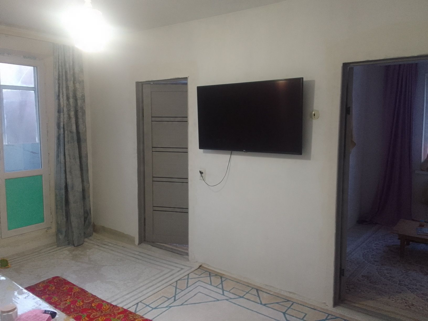 Продам 3к.кв в центре рн.ДСК возле Қазпочте
