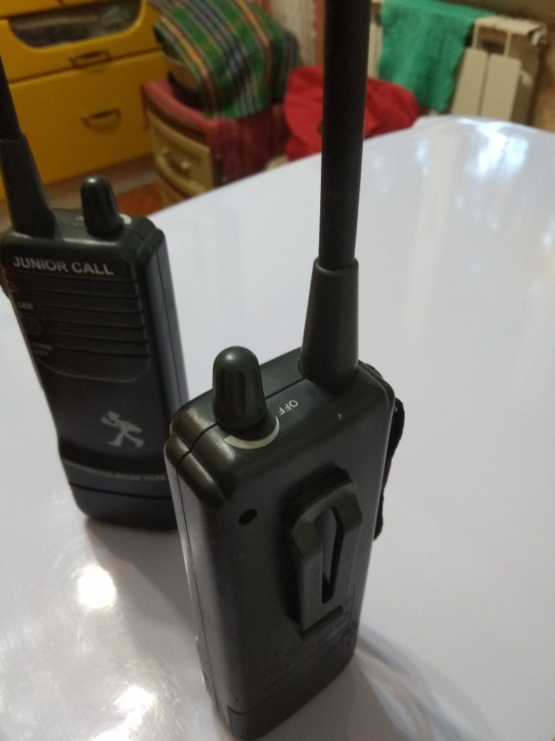 Продам комплект из 2 раций