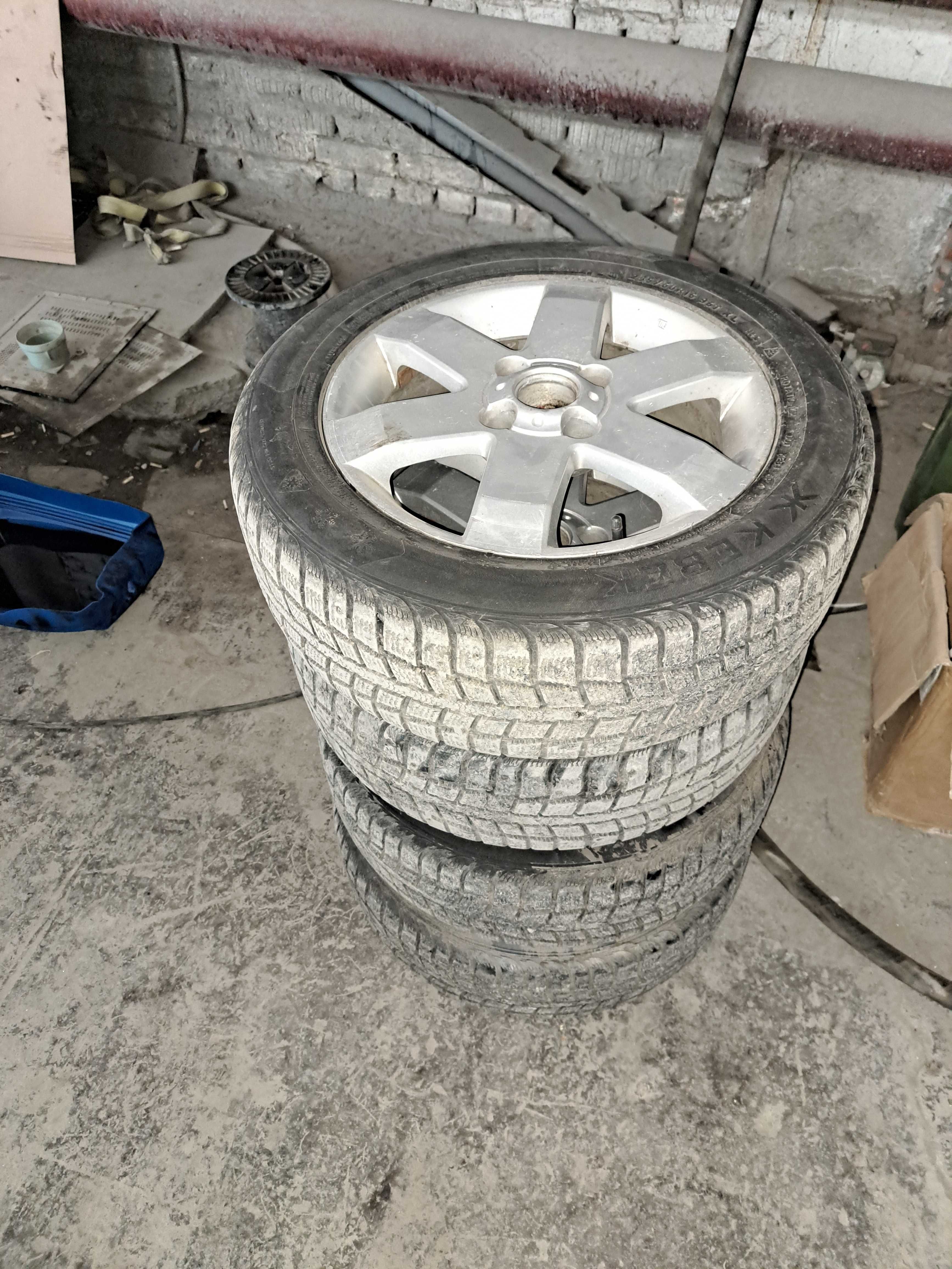 Продам диски с резиной 205/60/r16