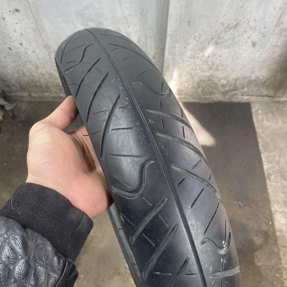 Продам 2 болона 120/70 zr17