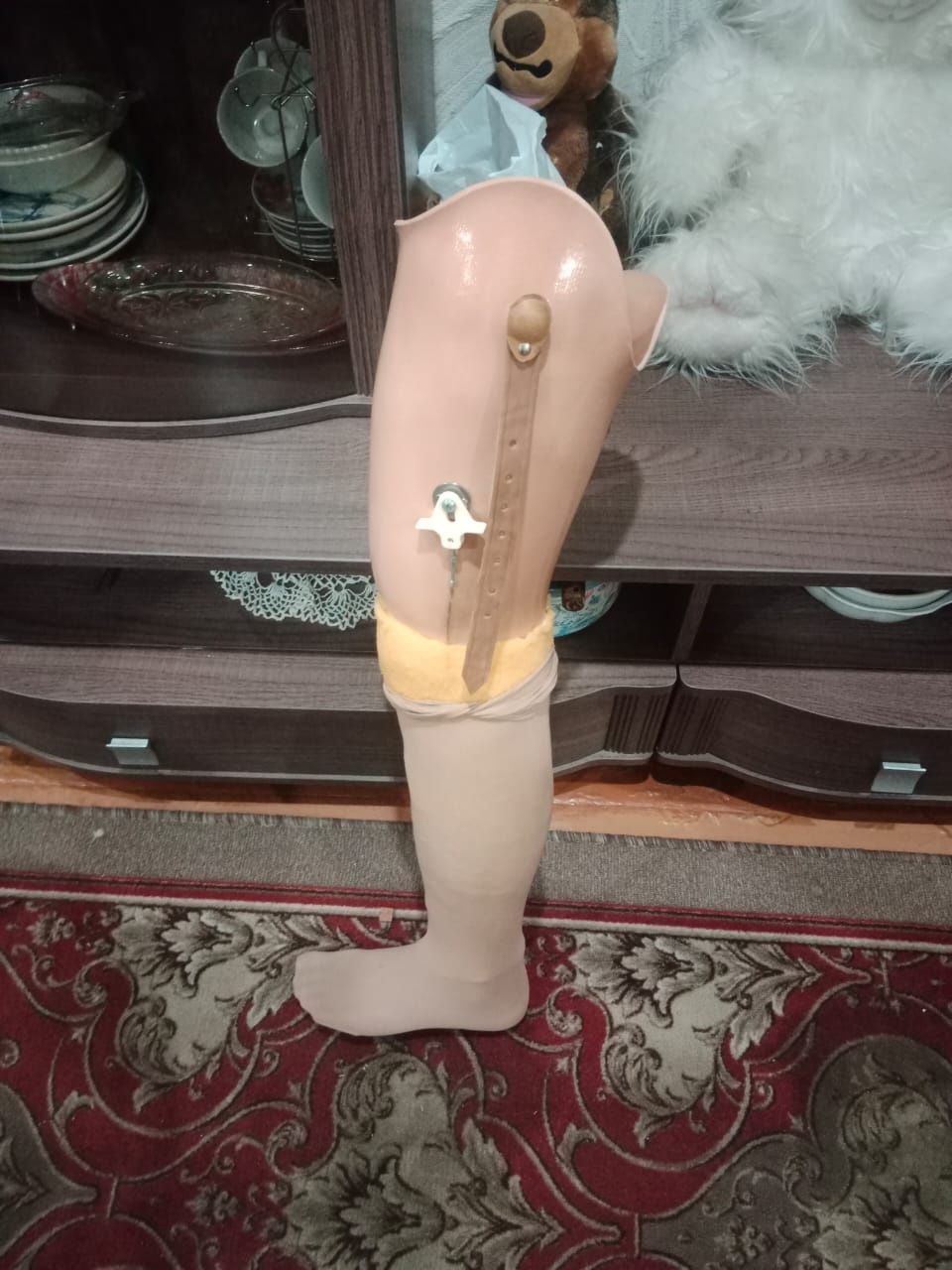Продам протез левой ноги