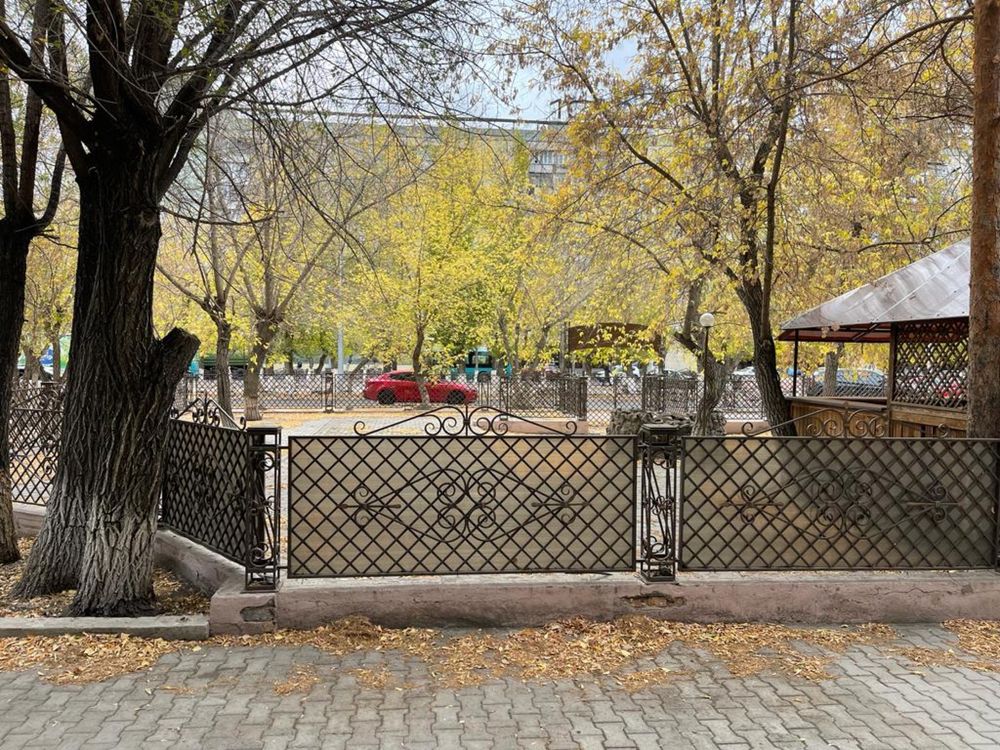 Забор кованный