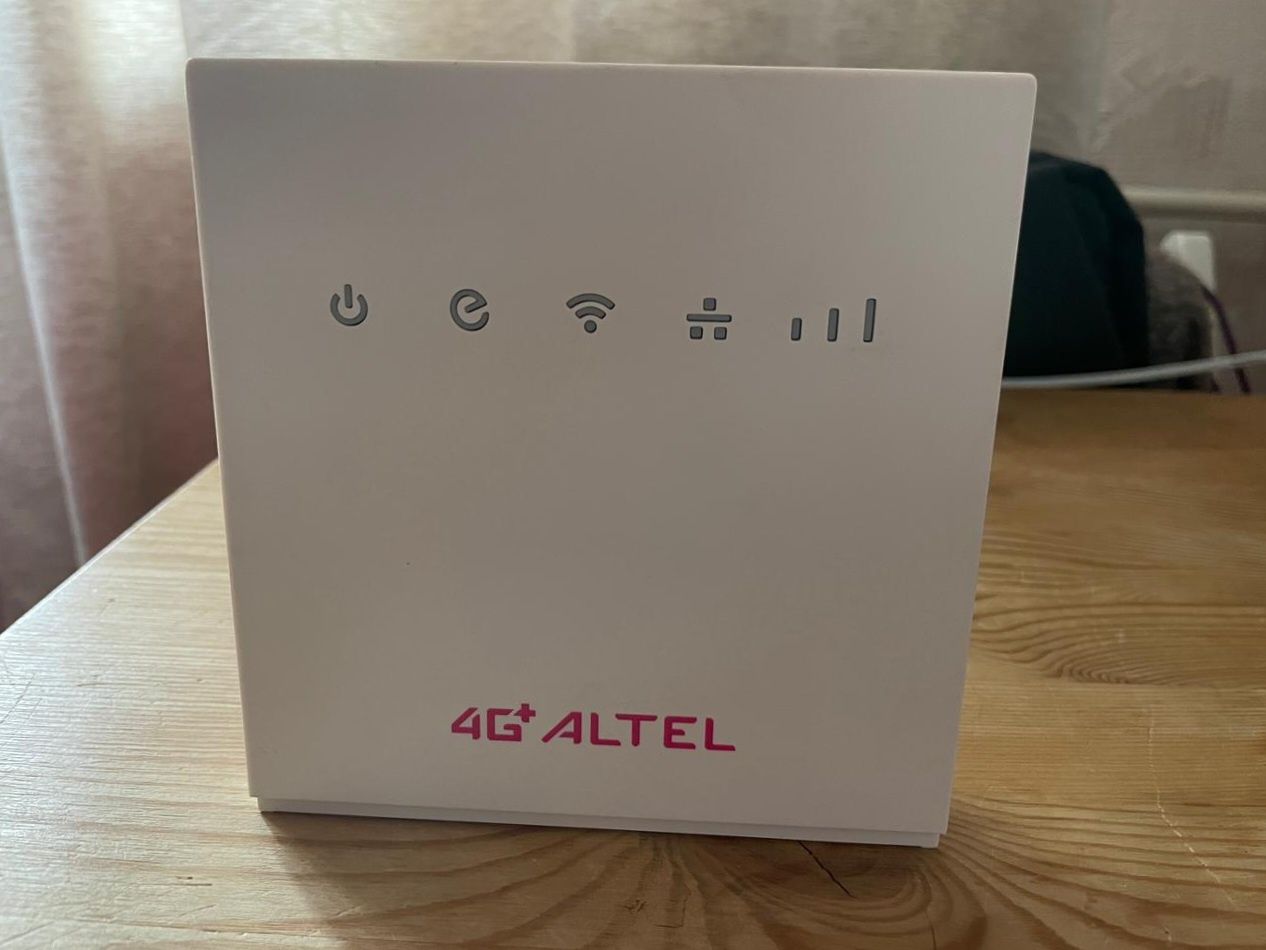 Роутер 4G+ модем Wi-Fi билайн актив алтел теле2 с выходом LAN RG45