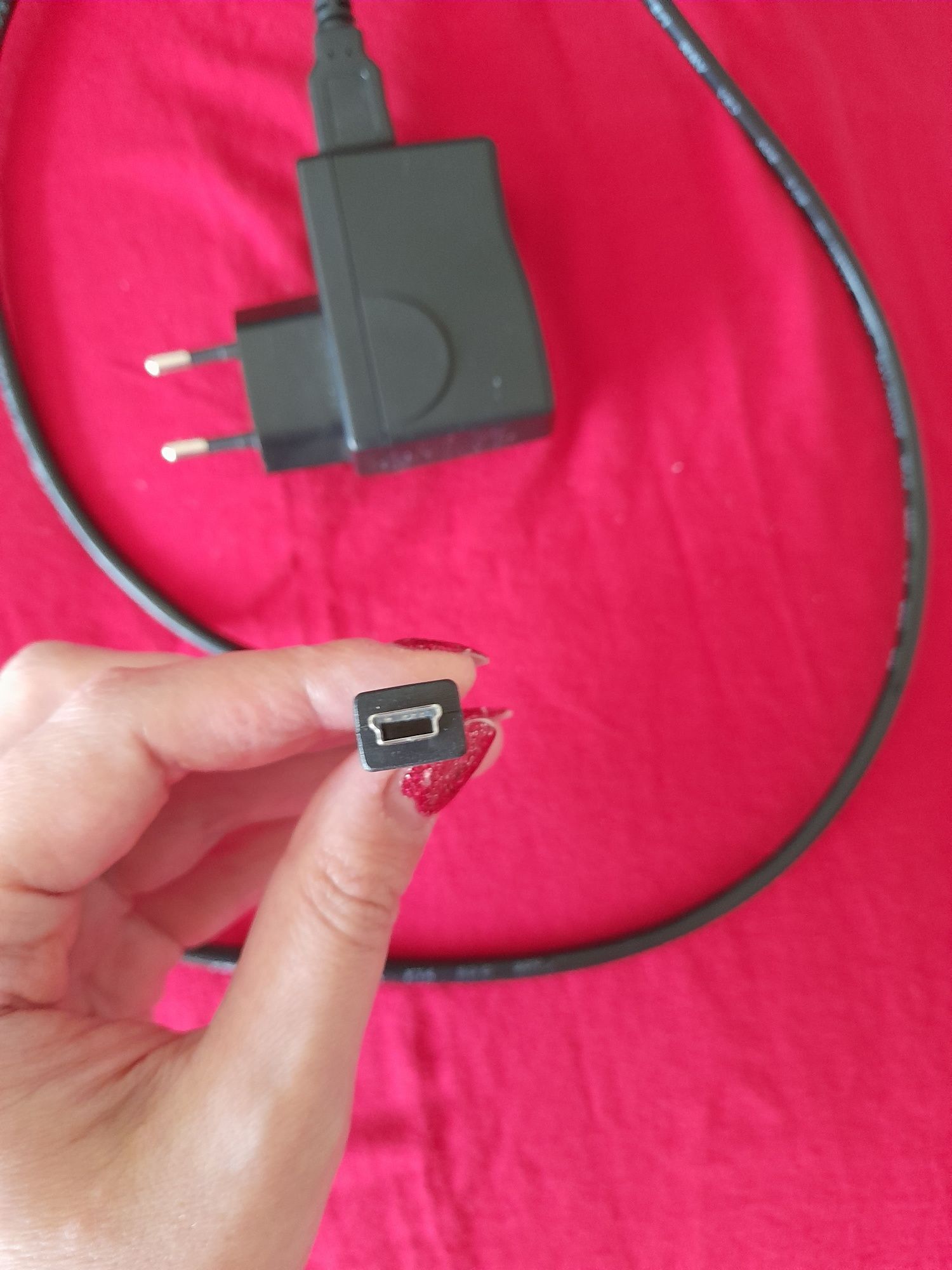 Срочно. USB/TFMP3 HI- FI SPEAKER. Работает 1шт