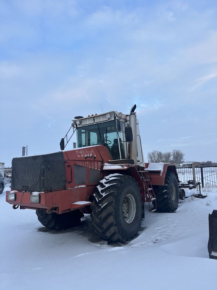 Продам кировец К744Р1