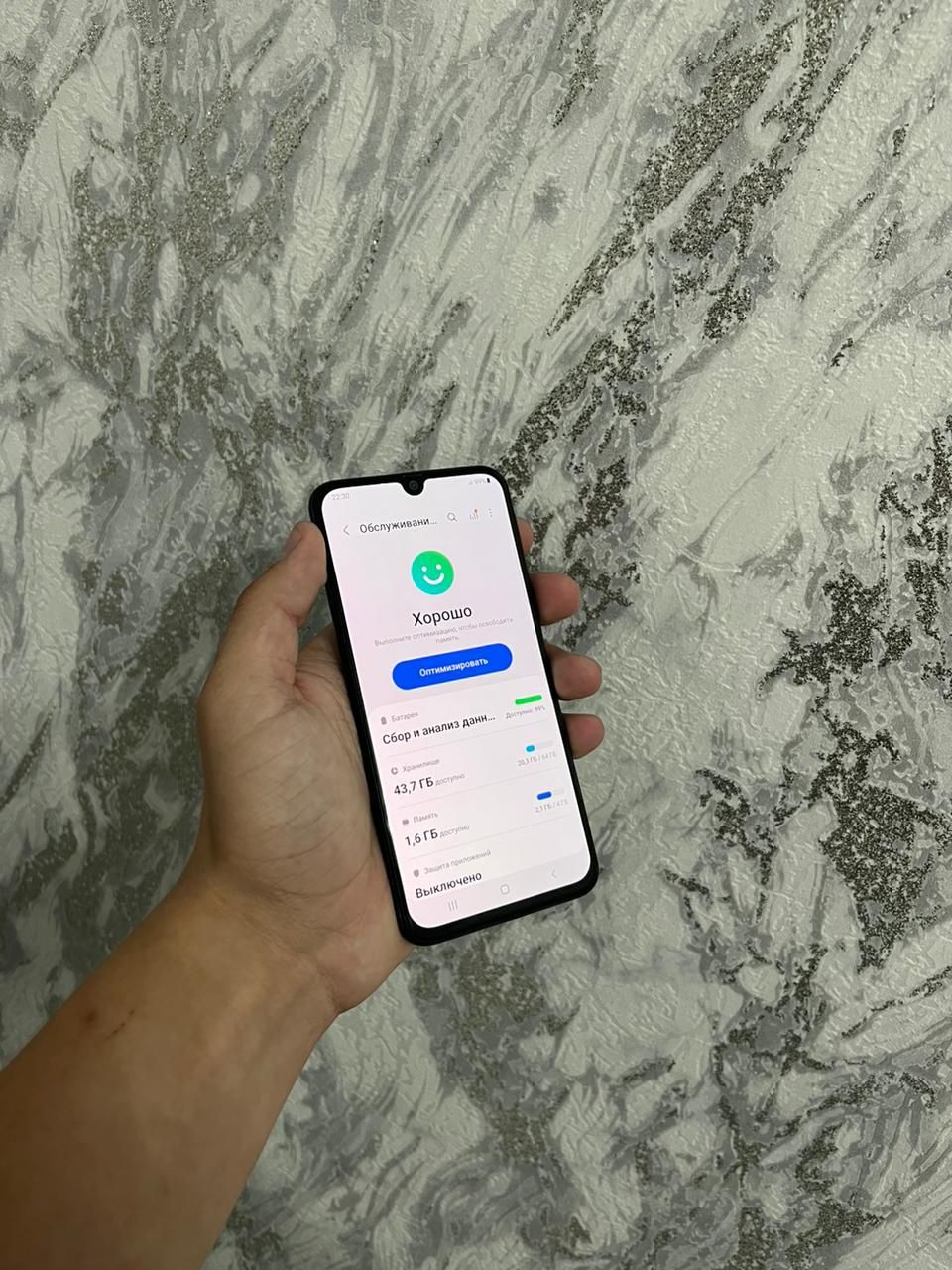 Продам Самсунг А40/ Samsung A40