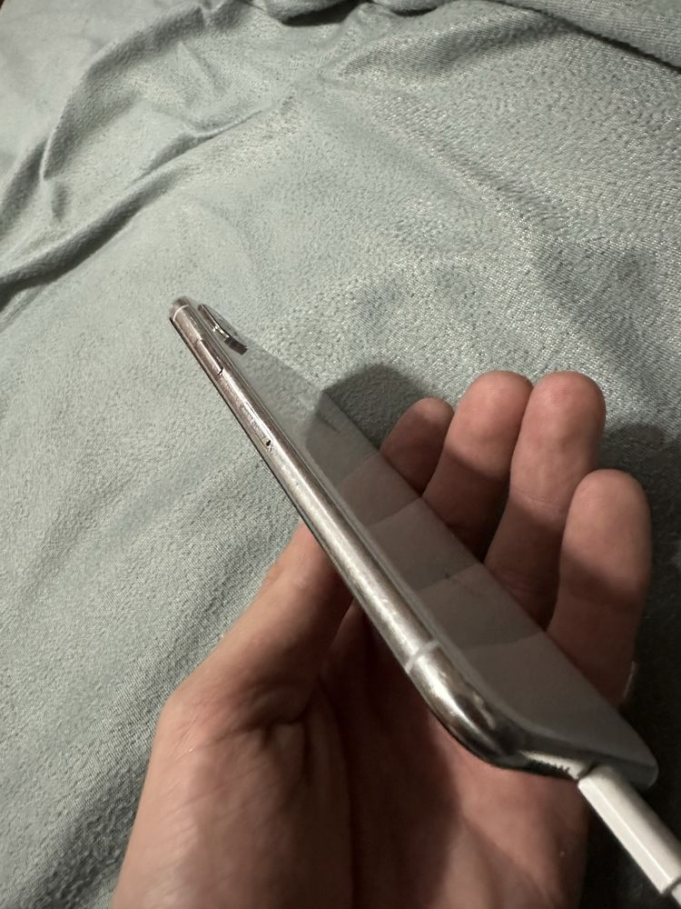 Продам iphone x 64Gb