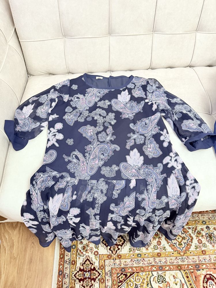 Продам платья женские
